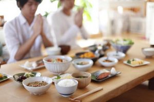 ウエストを細くする方法1 食事制限